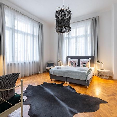 Charming 1 Bedroom Apartment In The City Center Of Prag Dış mekan fotoğraf