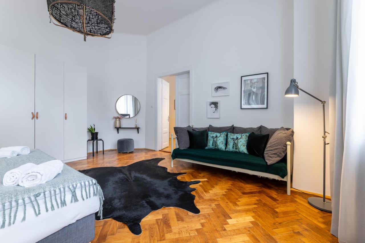 Charming 1 Bedroom Apartment In The City Center Of Prag Dış mekan fotoğraf